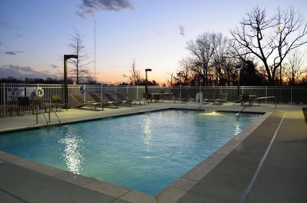 Candlewood Suites Greenville By Ihg Экстерьер фото